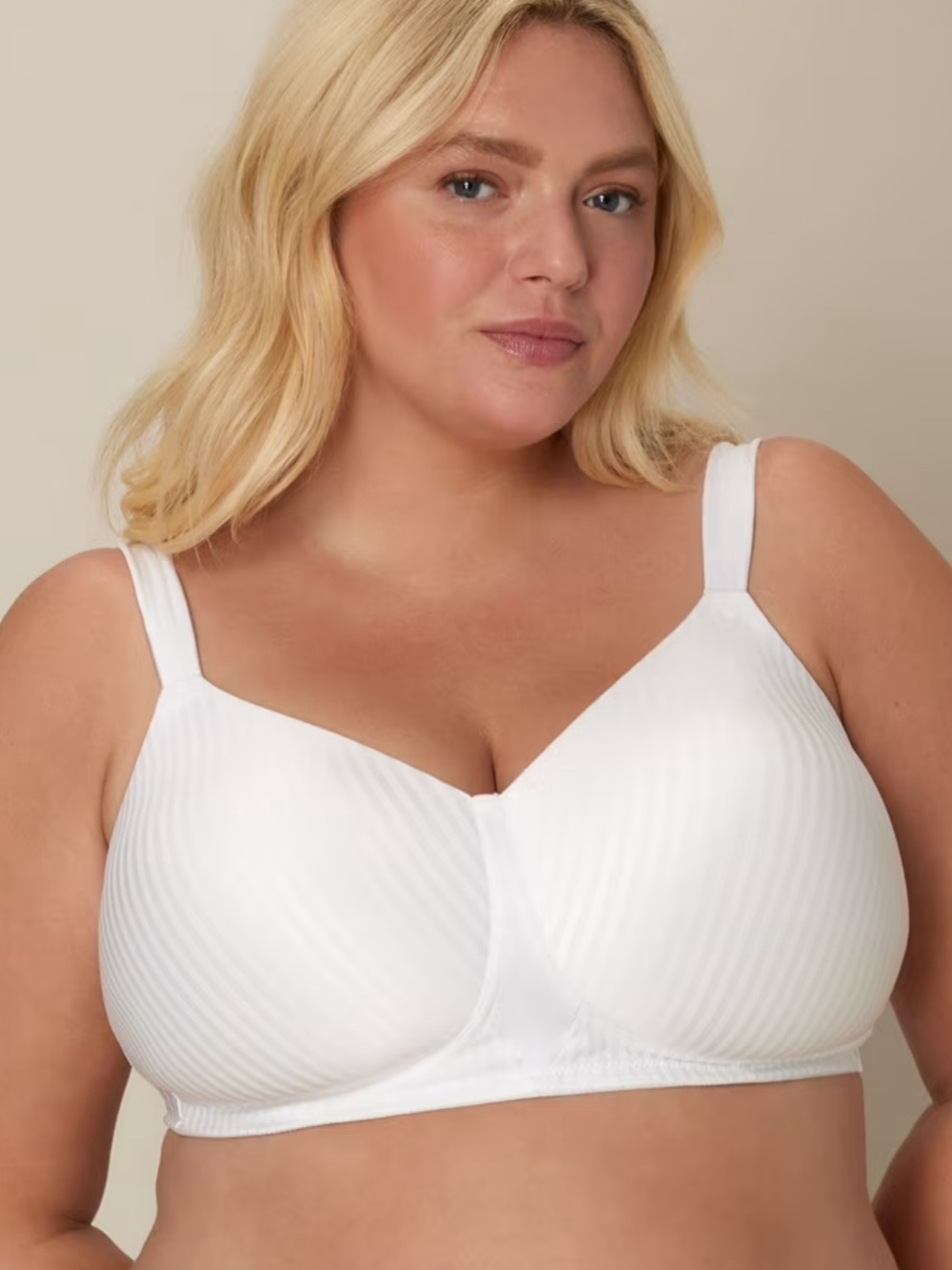 Playtex Secrets Perfectly Smooth Wirefree Bra 38DD